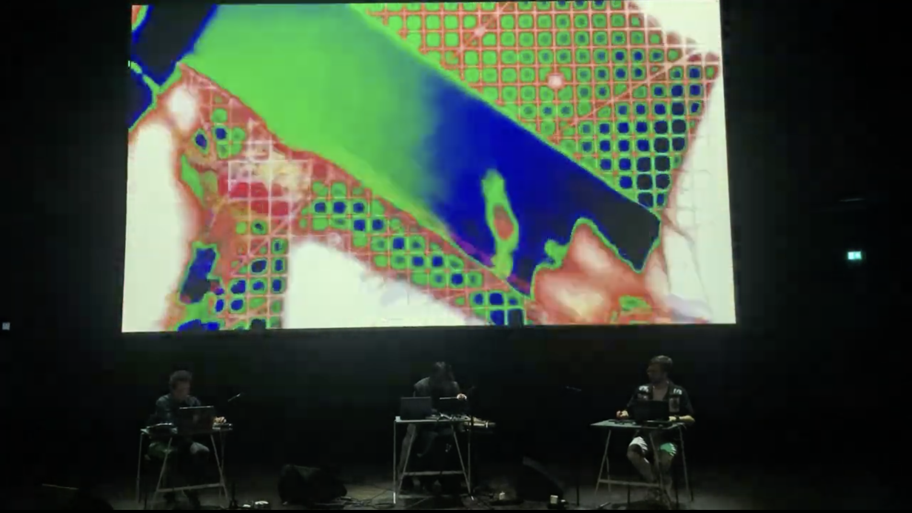 VELCRO 3x3 performance with live visual projection